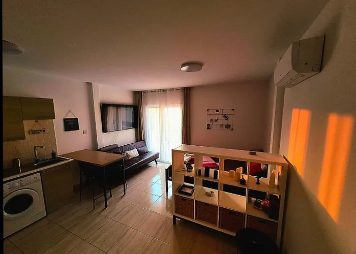 Calm Seaview Nest - 8 Mins From Coral Bay Lägenhet *