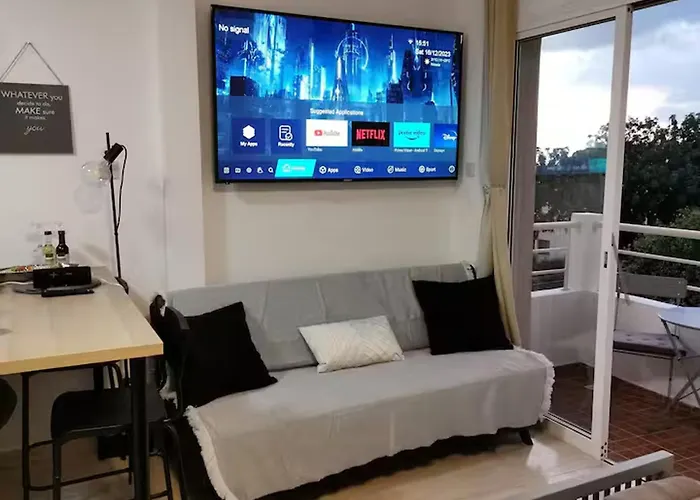 Calm Seaview Nest - 8 Mins From Coral Bay *