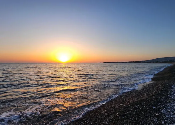 Calm Seaview Nest - 8 Mins From Coral Bay Pégeia